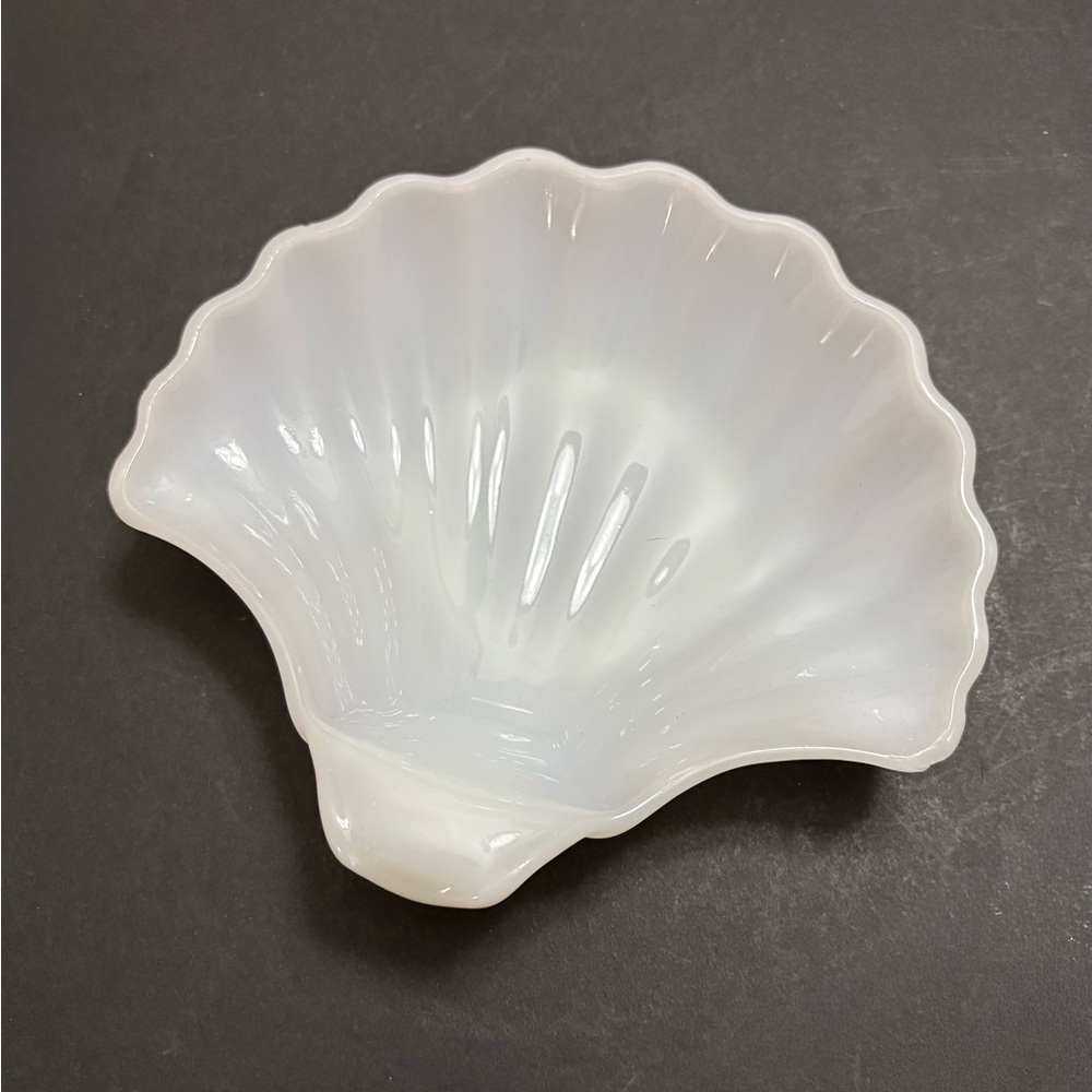 Vintage White Milk Glass Shell Trinket Dish 7”